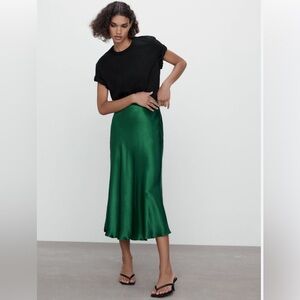 Zara green satin skirt size small